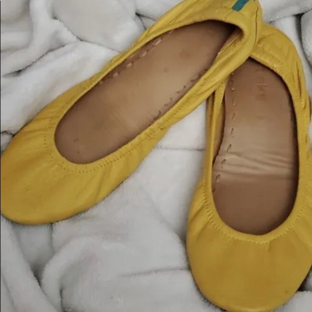 Tieks - Mustard - Size 9